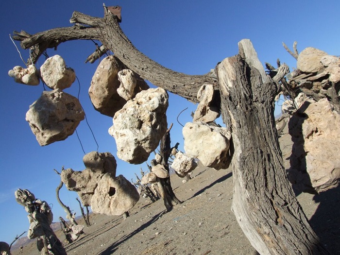 باغ سنگی بلورد سیرجان